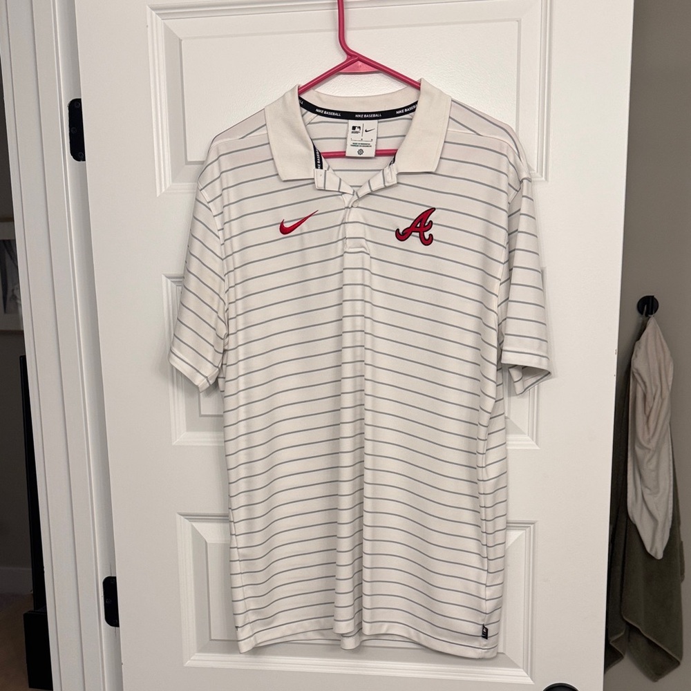Atlanta Braves  Men's White and Gray Striped polo